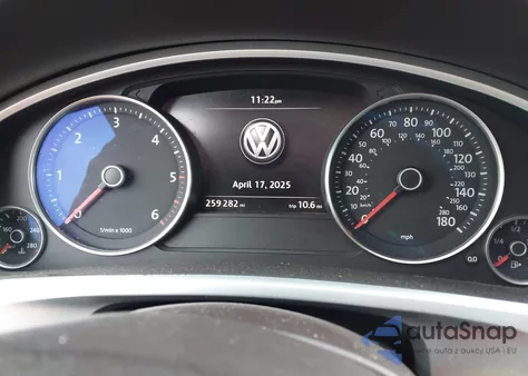 2013 Volkswagen Touareg Tdi Executive из США, поврежденный, VIN WVGEP9BP7DD008137